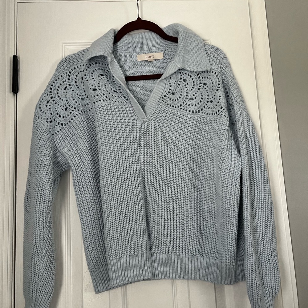 LOFT Blue V-Neck Sweater with Intricate Knit Patterns